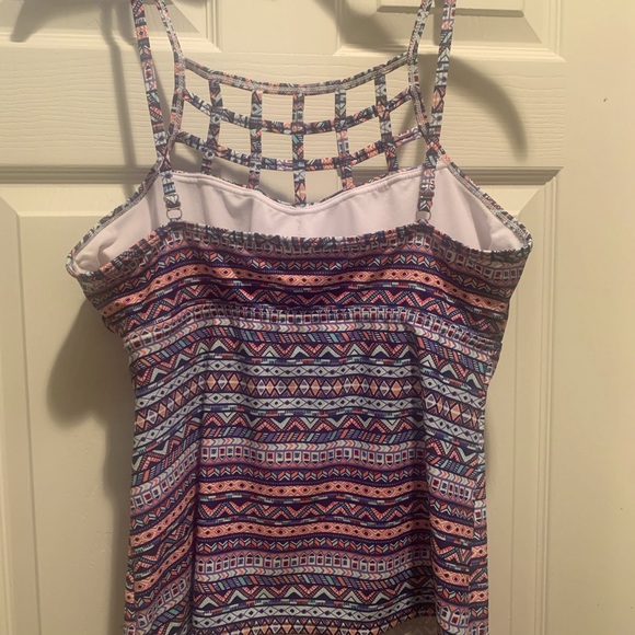 Tankini Top - navy w/multi colors size L. - Picture 2 of 2